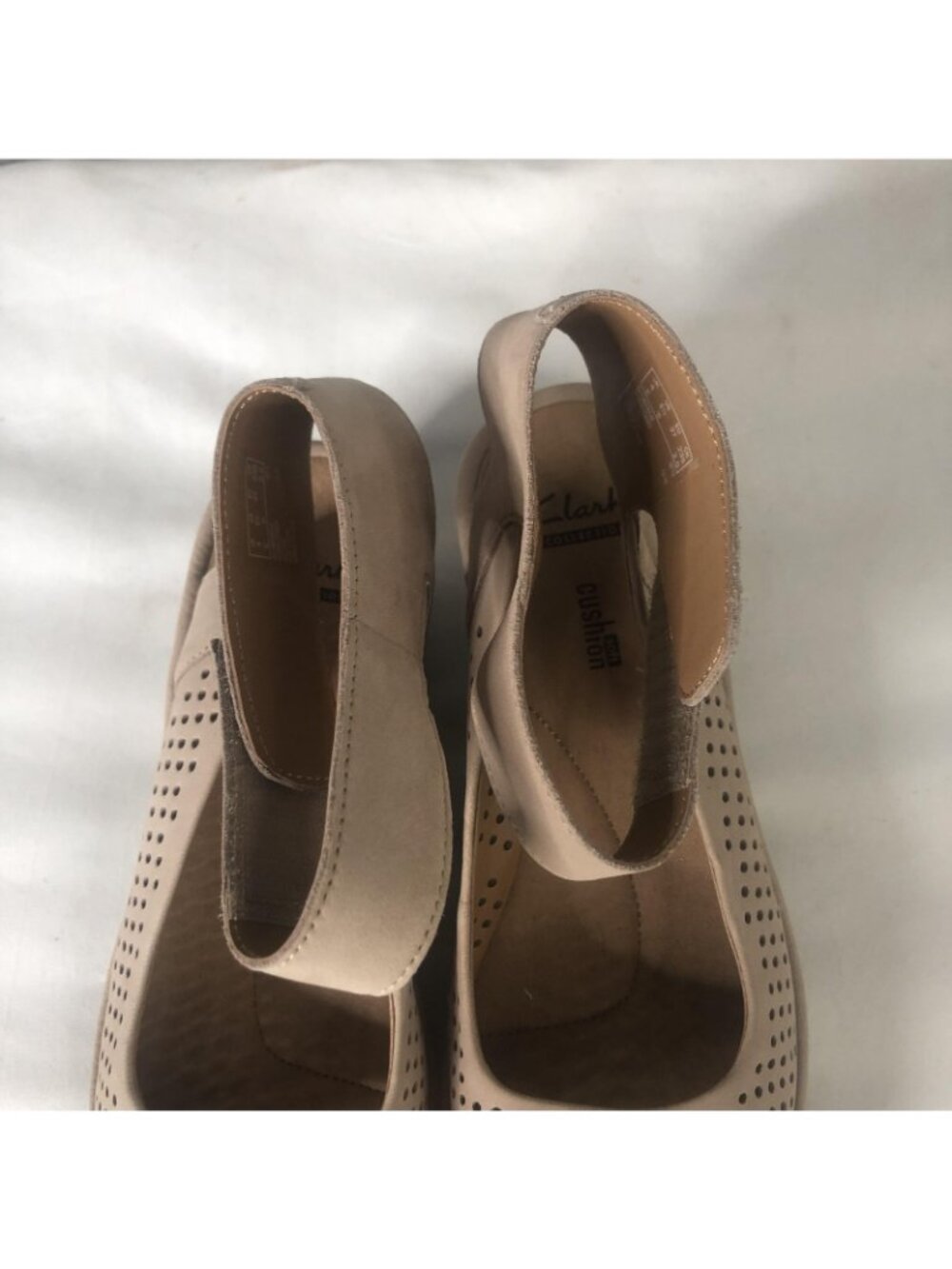 Clarks Sandals Womens Size 6.5 Beige Reedly Salene Wedge Comfort Ankle Strap - Picture 15 of 16
